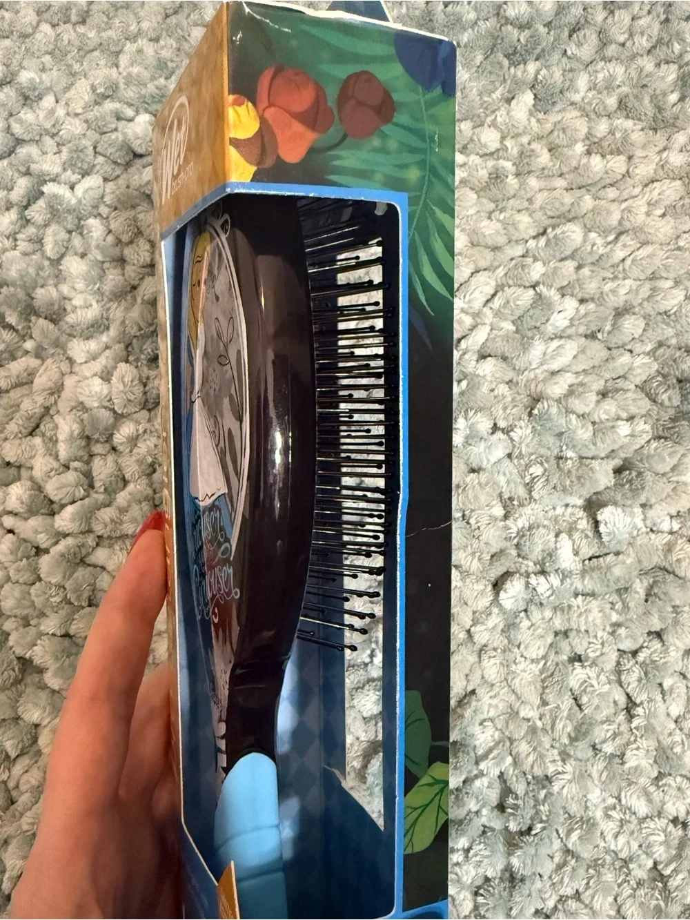 Alice in Wonderland Wet Brush - Picture 3 of 5